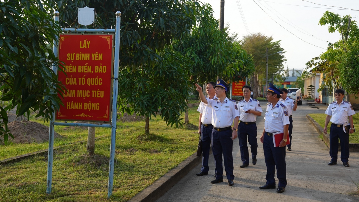 canh sat bien nang cao cong tac truc san sang chien dau dip tet nguyen dan hinh anh 3