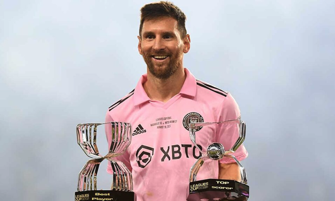 Messi បានឈ្នះពាន Leagues Cup Top Scorer ចំនួនពីរនៅ Geodis Park ក្នុង Nashville រដ្ឋ Tennessee សហរដ្ឋអាមេរិក កាលពីថ្ងៃទី 19 ខែសីហា ឆ្នាំ 2023។ រូបថត៖ AP