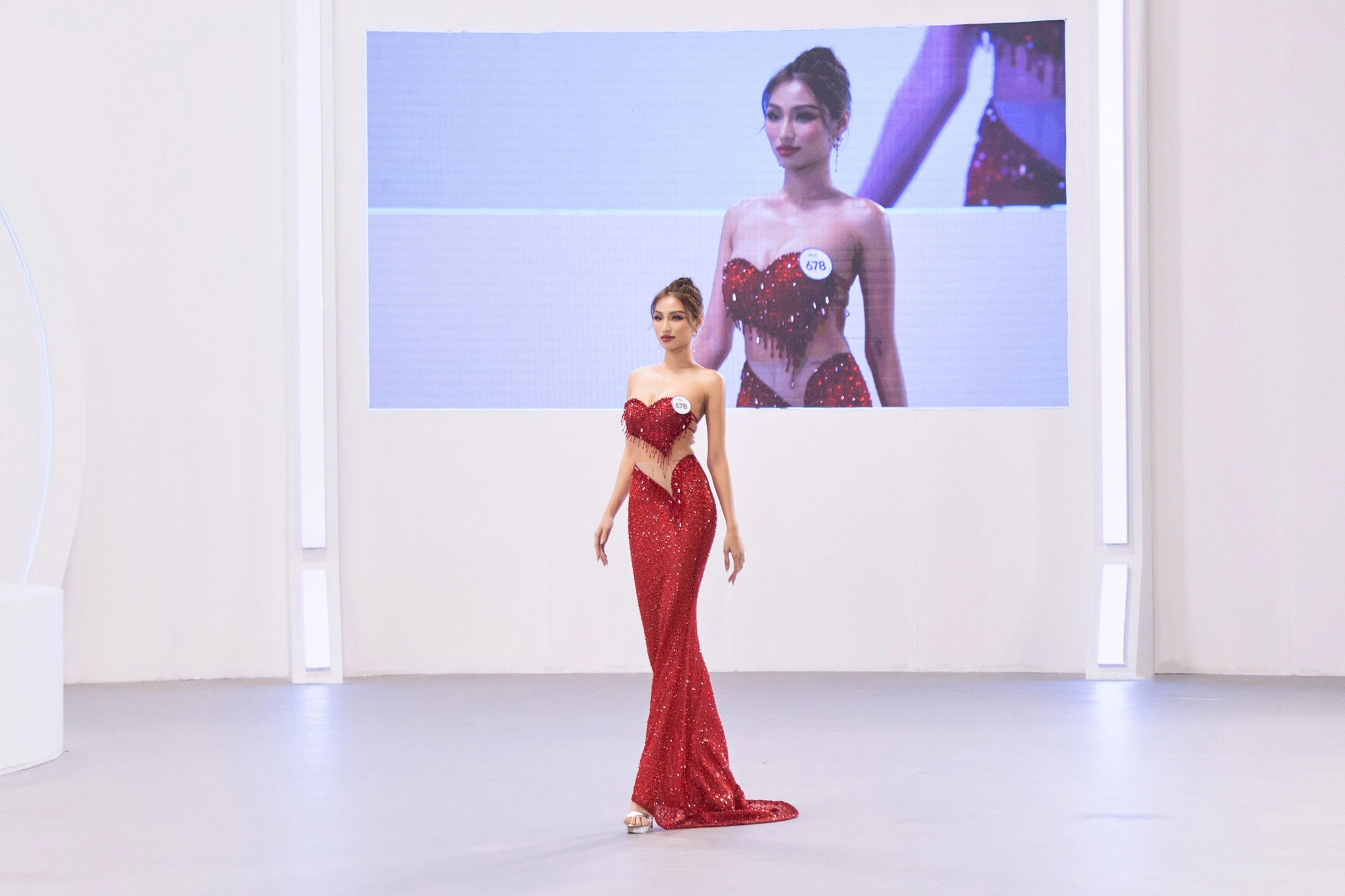 Tôi là Hoa hậu Hoàn vũ tập 3, lộ diện khuôn mặt mạnh nhất top 57 - Ảnh 5.