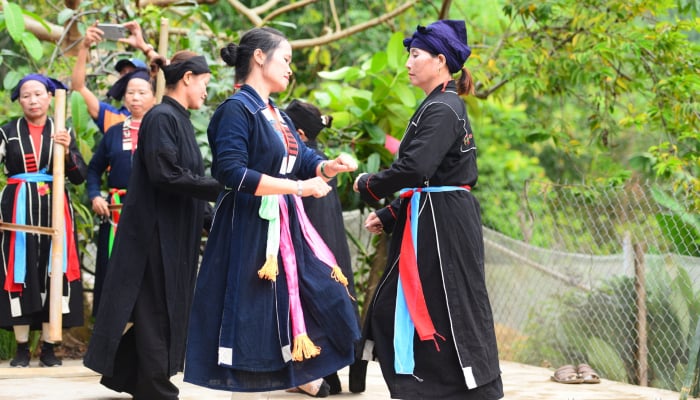 Unique Tac Xinh dance of San Chay people, Thai Nguyen province