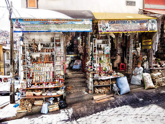 Ghé thăm những địa điểm tham quan nổi tiếng tại thủ đô La Paz, Bolivia- Ảnh 3.