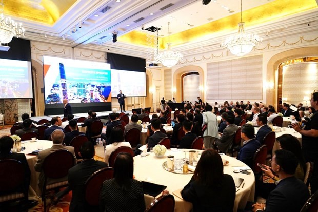 More than 150 foreign investors seek investment opportunities in Vietnam - photo 1