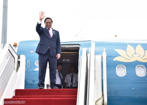 El primer ministro Pham Minh Chinh concluyó con éxito su viaje de trabajo para asistir a CAEXPO y CABIS 20 en Nanning, China.