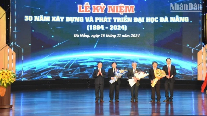 Đại học Đà Nẵng - Sứ mệnh 30 năm hình thành, phát triển ảnh 5