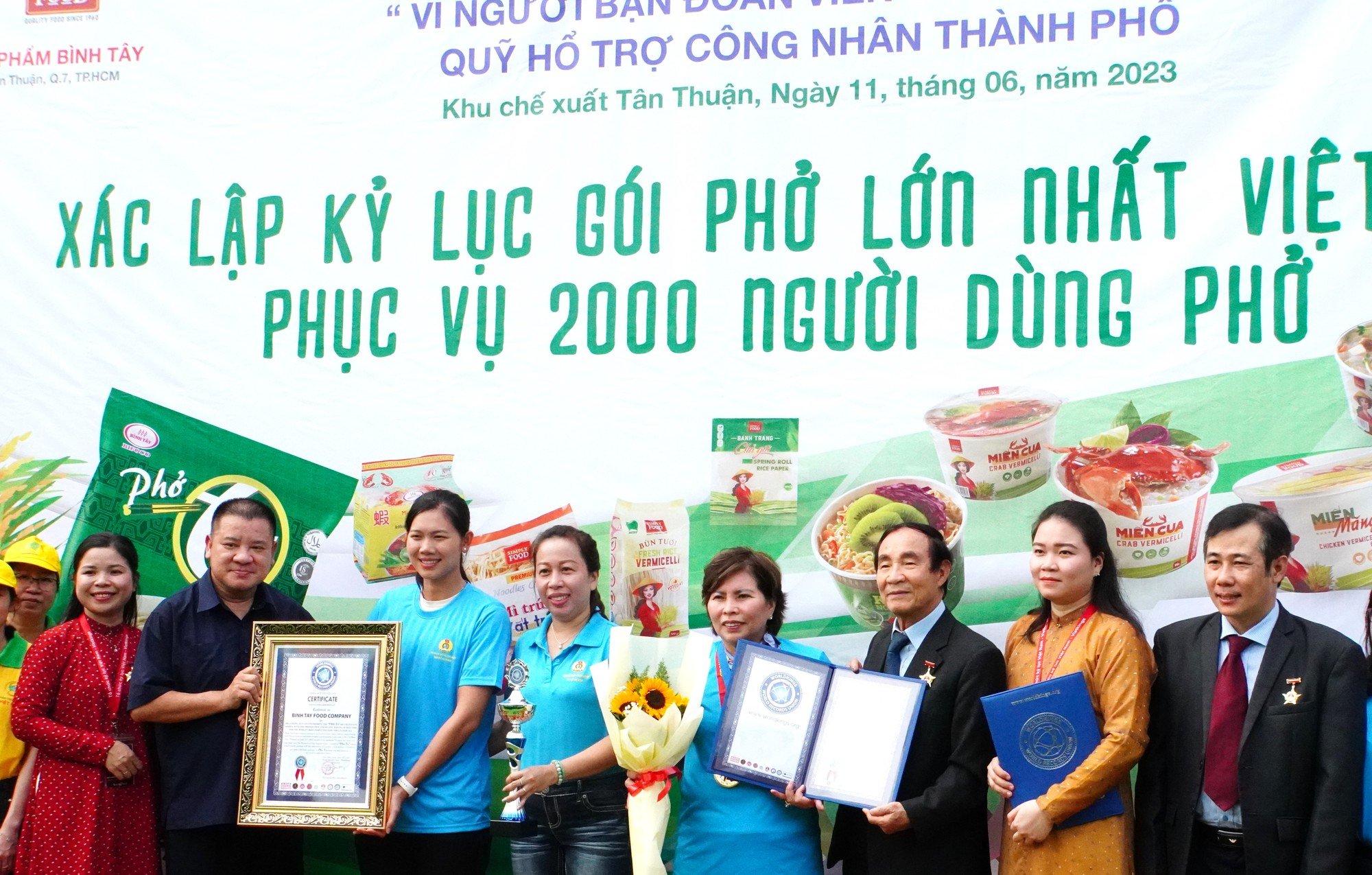 Tiệc phở bò 2.126 tô vừa xác lập kỷ lục thế giới có gì đặc biệt - Ảnh 7.