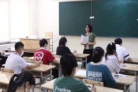 ปรับคะแนนรับเข้าเรียนชั้นมัธยมศึกษาปีที่ 4 โรงเรียน Hung Vuong High School สำหรับผู้มีความสามารถพิเศษ