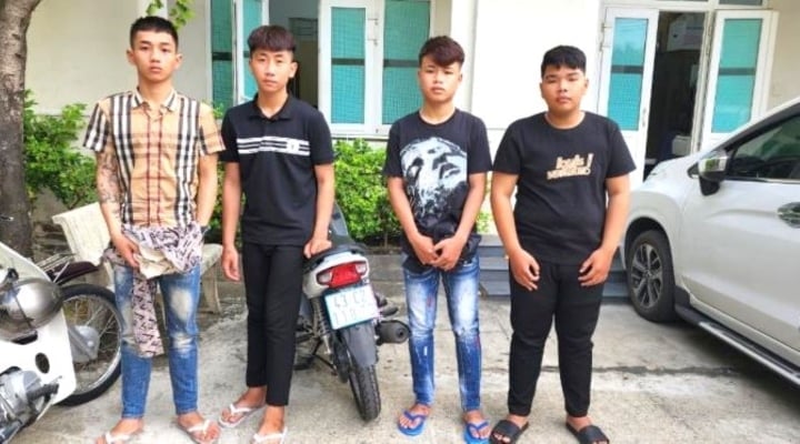 Arresting a group of teenagers who brutally beat someone in the center of Da Nang - 1