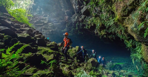 Receiving the title of Dak Nong UNESCO Global Geopark for the second time