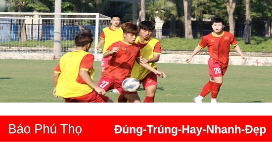 L'équipe vietnamienne U17 termine son voyage d'entraînement à Phu Tho