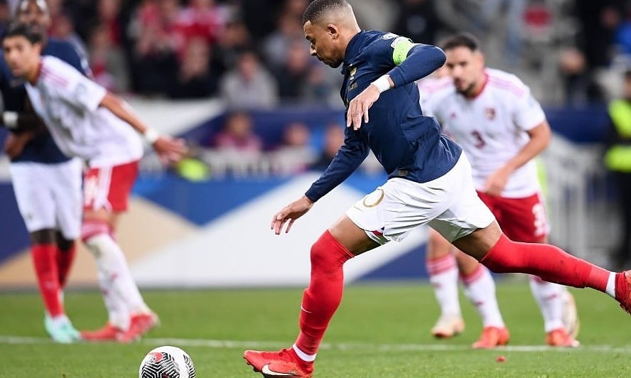 Mbappe lỡ điểm 10 sau trận thắng 14-0