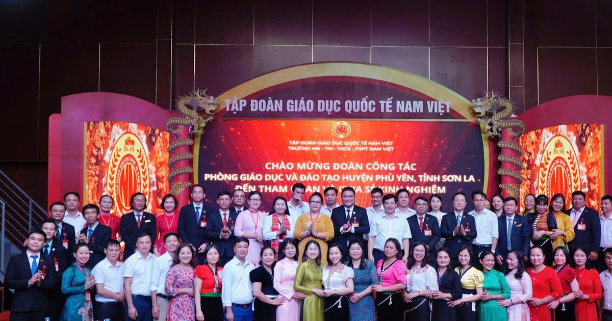 Phòng GD-ĐT H.Phù Yên, Sơn La tìm hiểu về mô hình giáo dục tại TP.HCM