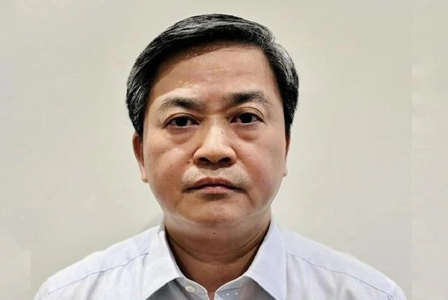 Prosecution of former Ben Tre Party Secretary and former Deputy Minister of Industry and Trade