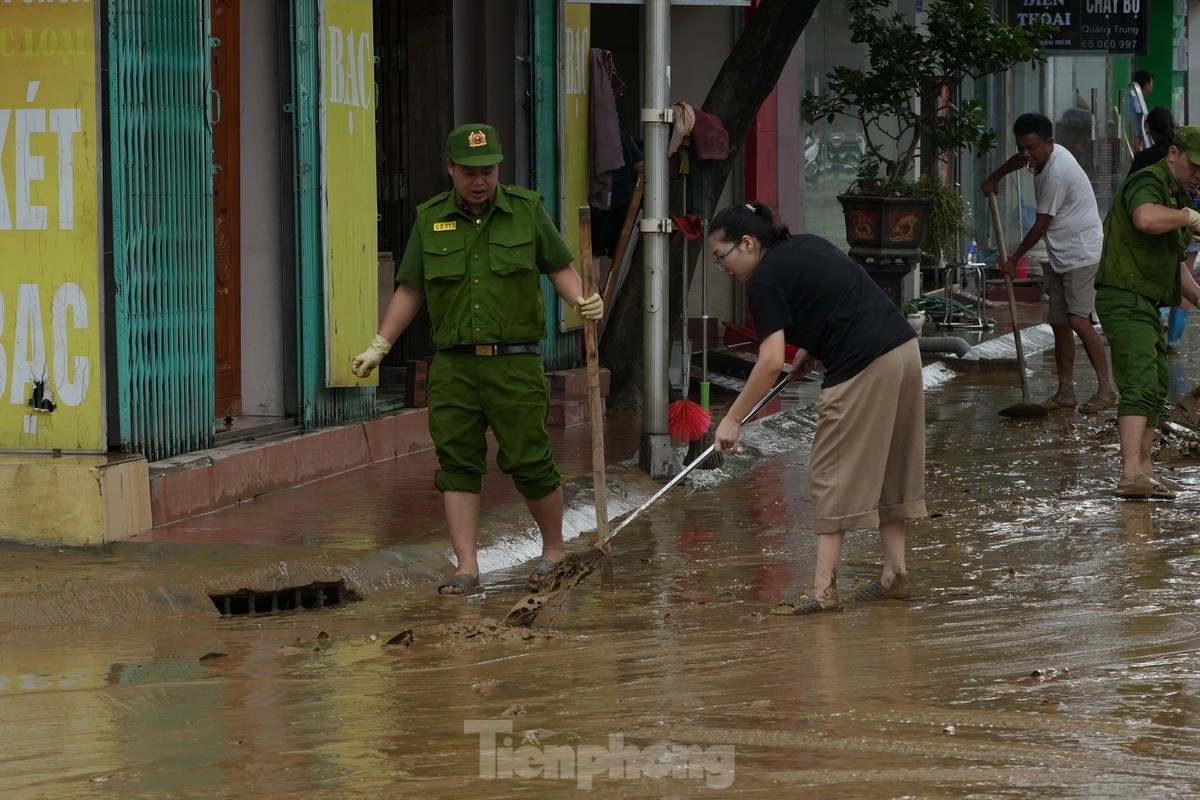 Obrázek Tuyen Quang po povodni, foto 12