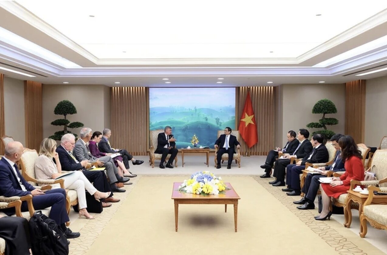 Minister-President of Flanders Jan Jambon expressed his deep impression of Vietnam's dynamic socio-economic development. Photo: VNA