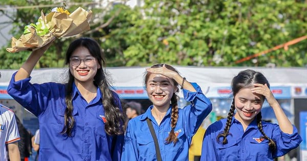 Spannendes Festival für neue Studenten der Danang University