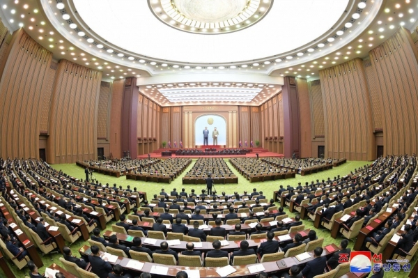 신임 국방장관 임명, 한국과의 모든 도로 및 철도 연결 끊고 로켓 발사대 다수 시험