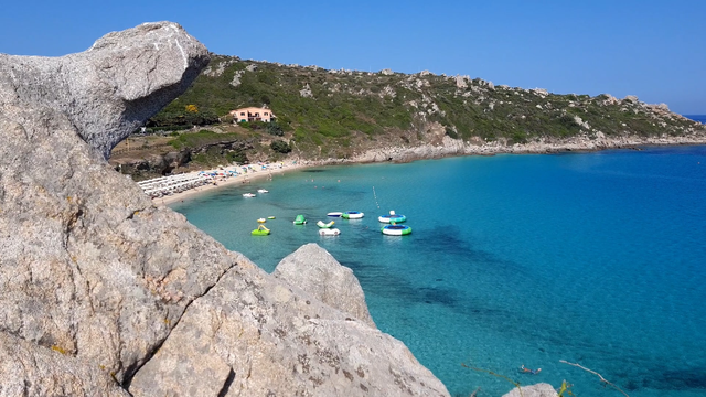 Admire the beautiful beaches in the Mediterranean region - Photo 3.