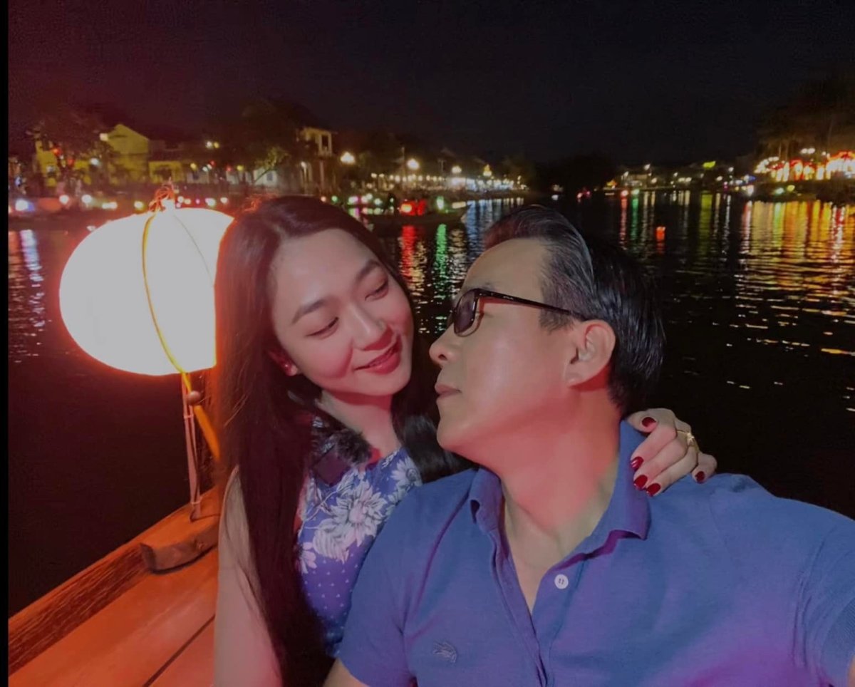 Trước khi chia tay, 'vua cá Koi' nói nhiều lời ngôn tình cho Hà Thanh Xuân