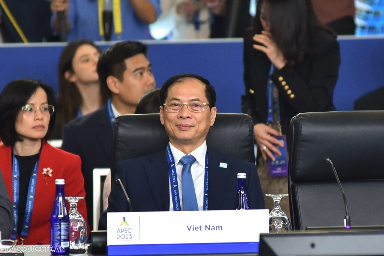 APEC 2023 : le ministre des Affaires étrangères Bui Thanh Son a proposé trois priorités de coopération lors de la réunion des ministres des Affaires étrangères - Economie