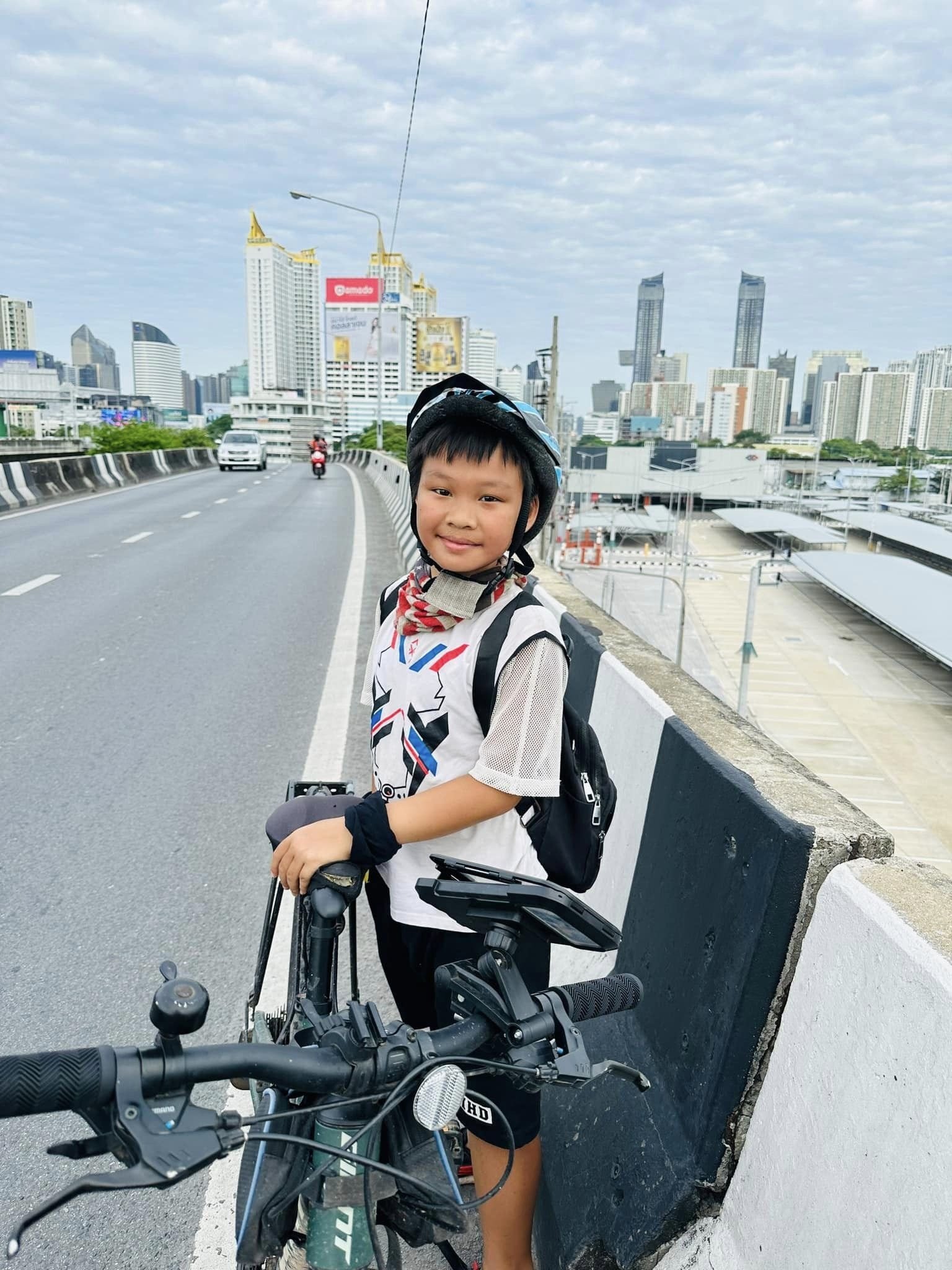 10歳の少年と4カ国を巡る30日間の自転車旅行 - 8