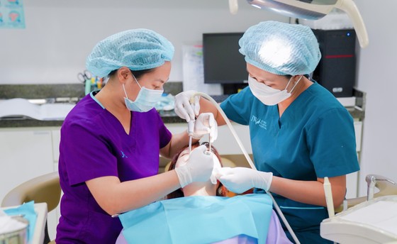 Bệnh viện thẩm mỹ JW Hàn Quốc tiếp nhận và xử lý nhiều ca tai biến nha khoa do phòng khám kém chất lượng gây ra ảnh 2