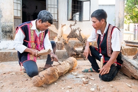 “Preservando el alma” de las estatuas populares de madera en Klau Ngol Zo