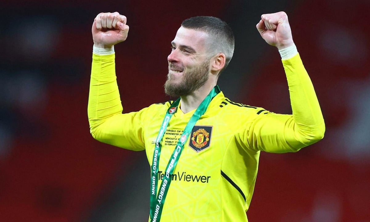 Newcastle tính phương án chiêu mộ David De Gea