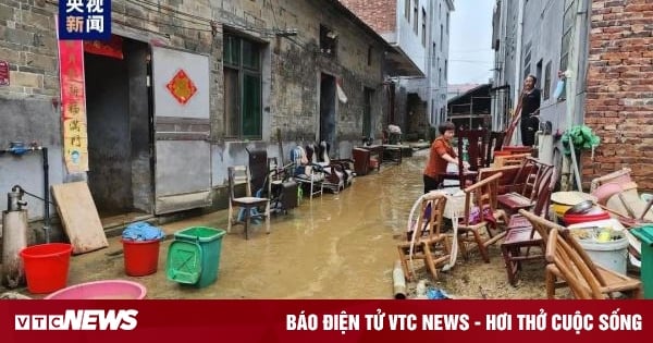 ទឹក​ជំនន់​នៅ​ប្រទេស​ចិន កម្ដៅ​ខ្លាំង​ក្នុង​ប្រទេស​អាស៊ី​ជា​ច្រើន​ទៀត។