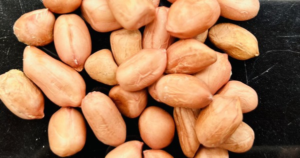 Doctor shares 9 remedies from peanuts to help treat many diseases