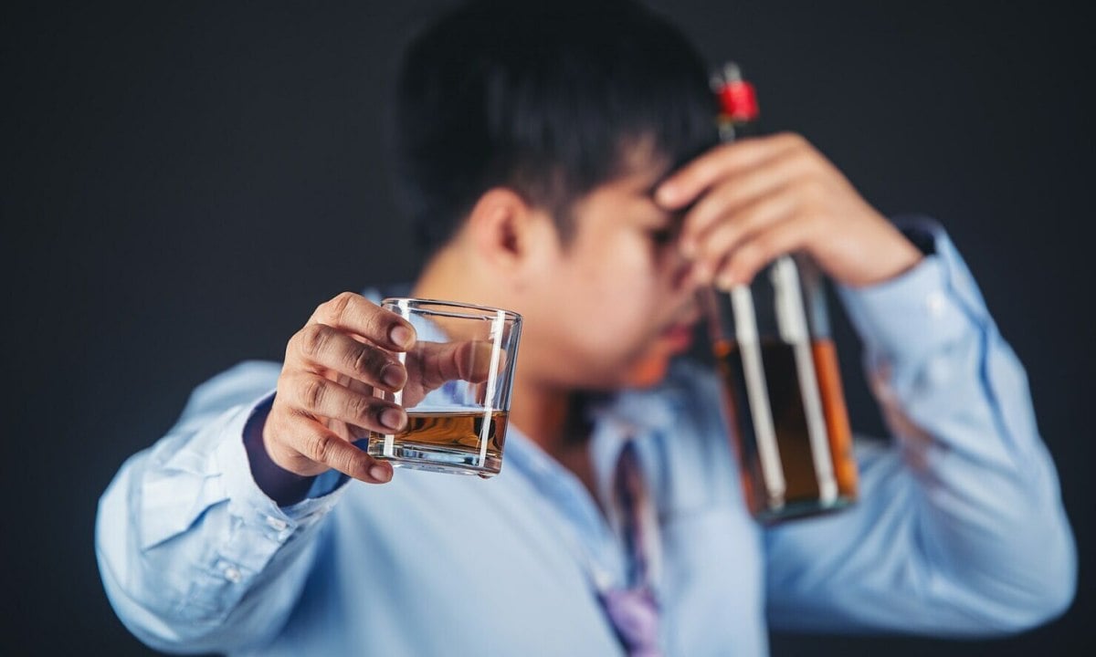 ¿Cuánto tiempo después de la amigdalectomía puedo beber alcohol?