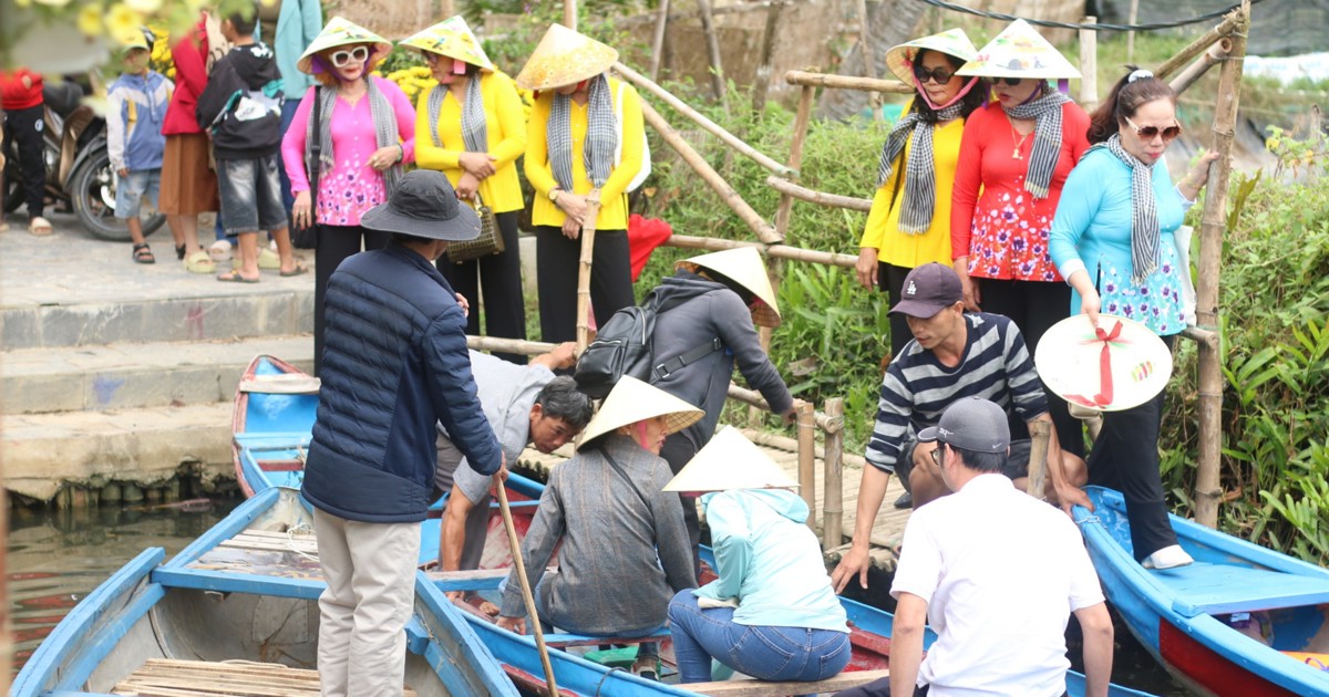 ត្រូវ​ស្តារ​សណ្តាប់ធ្នាប់​នៅ​តំបន់​ទេសចរណ៍​ព្រៃ​ដូង​ទឹក​ទីញខេ