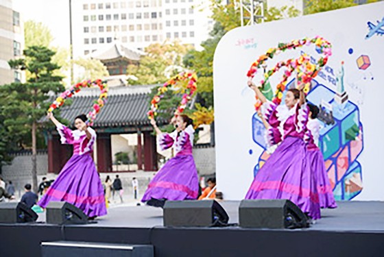 A performance at Seoul Friendship Festival 2022