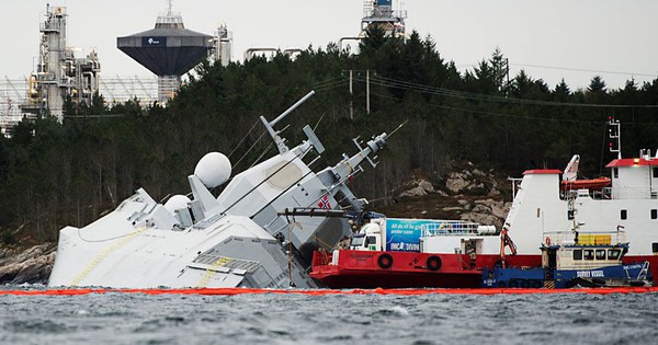 Se hunde una fragata y un oficial de la marina noruega es condenado