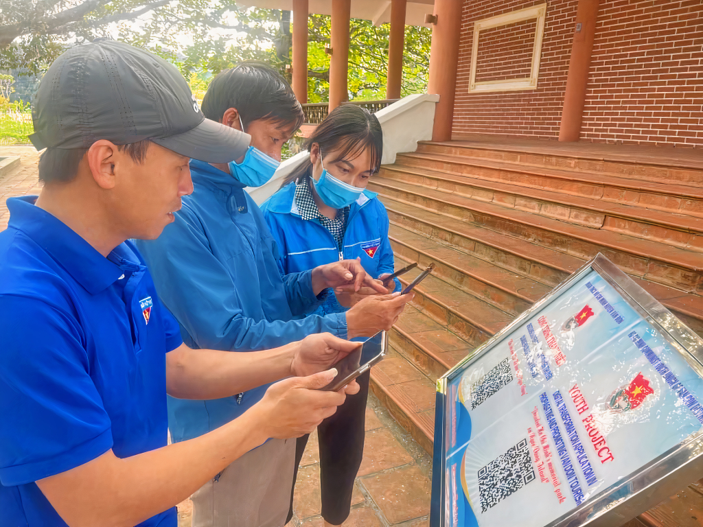 Van Don District Youth Union actively digitizes relic sites in the area using QR-Code