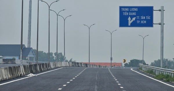 Thông xe 22km đoạn phía Tây cao tốc Bến Lức