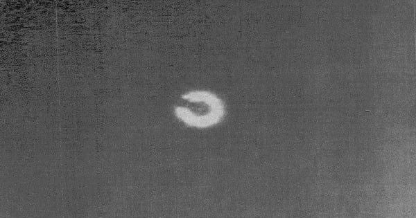 Kanada veröffentlicht Foto eines mysteriösen UFOs, das von einem US-Kampfjet abgeschossen wurde