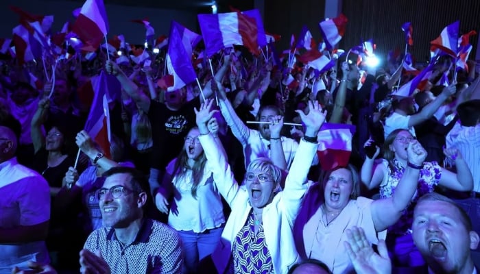 Partido de extrema derecha gana la primera vuelta de las elecciones parlamentarias francesas