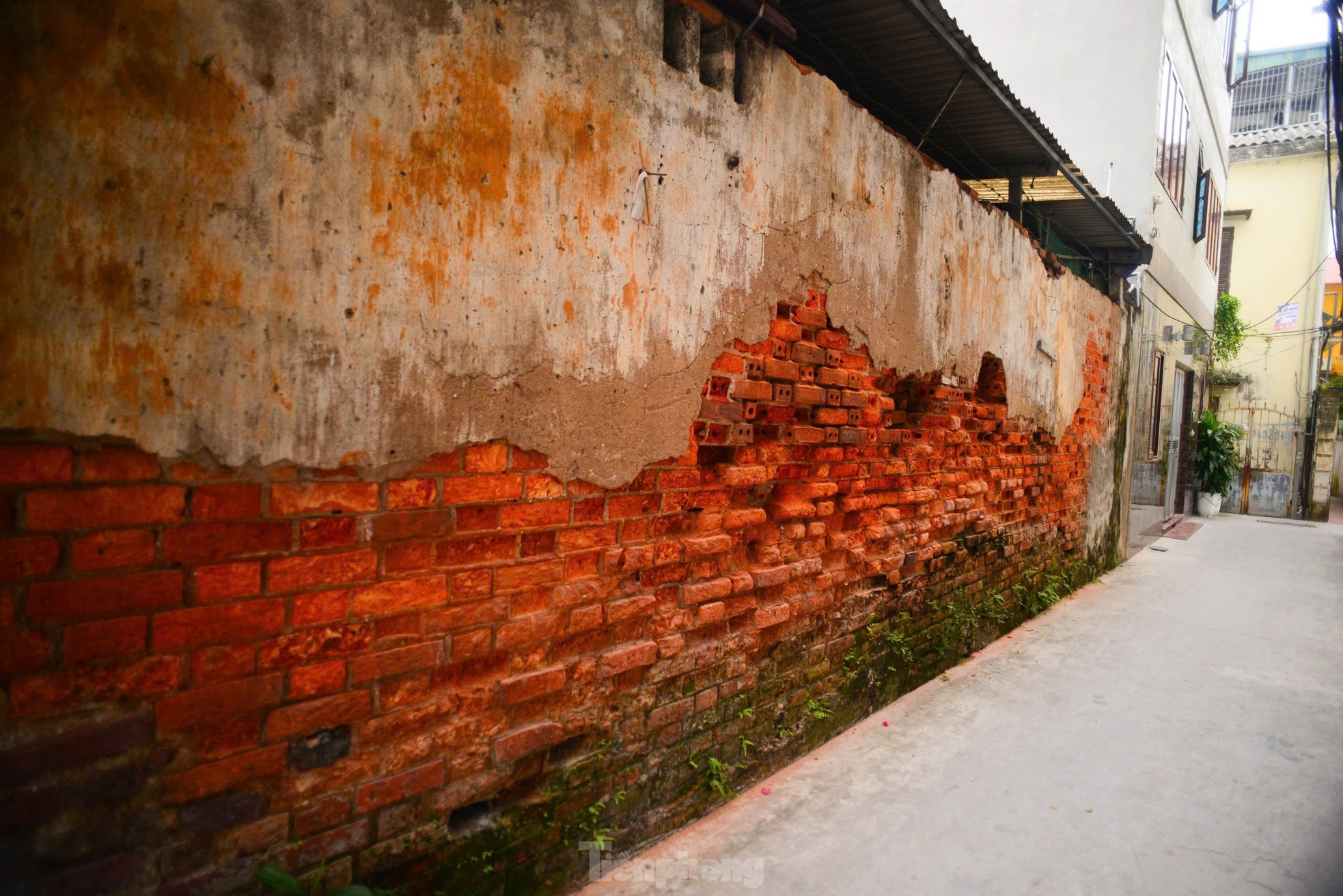 Visiting the ancient village of scholars in the heart of the capital photo 15