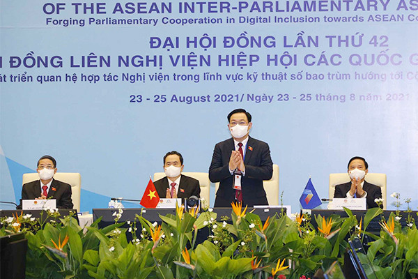 La Asamblea Nacional vietnamita contribuye al máximo al crecimiento y la longevidad de la ASEAN.