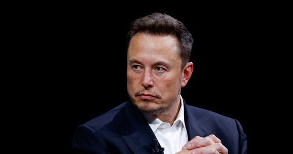 Tỉ phú Elon Musk đặt cược vào cựu Tổng thống Trump, hứa chi 45 triệu USD/tháng