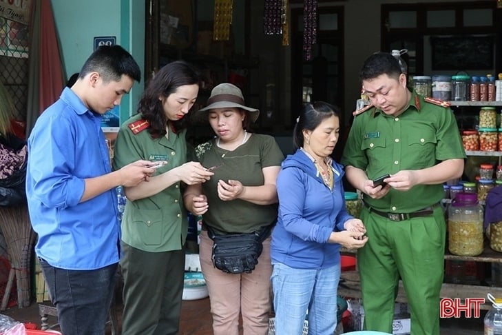 ตำรวจห่าติ๋ญเปิดใช้งานบัญชีระบุตัวตนทางอิเล็กทรอนิกส์แล้วกว่า 859,000 บัญชี