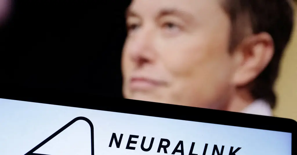 Neuralink de Elon Musk recibe aprobación para ensayos en humanos