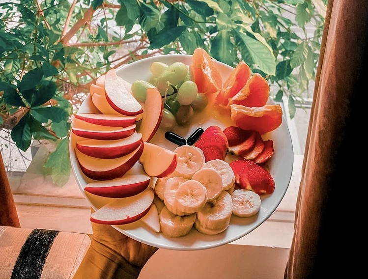 Comer fruta en el desayuno ayuda a las mujeres de 50 años a mantenerse en forma