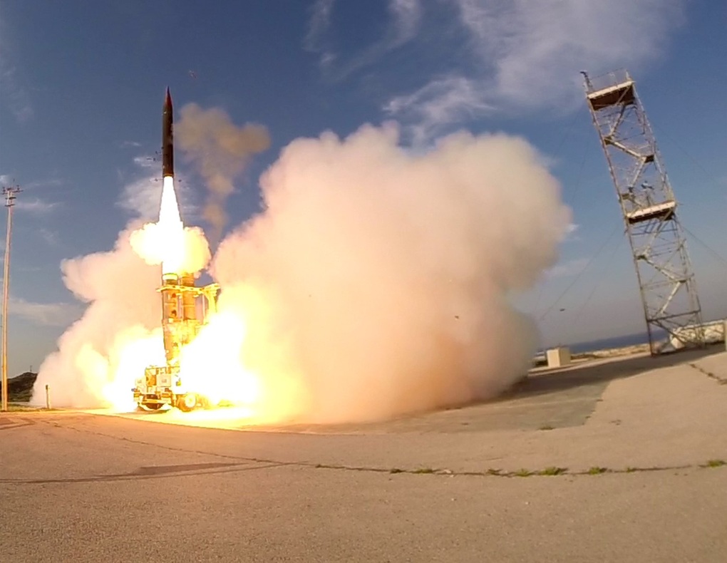 Israel lần đầu dùng lá chắn phòng không Mũi tên trong chiến sự Hamas - 1