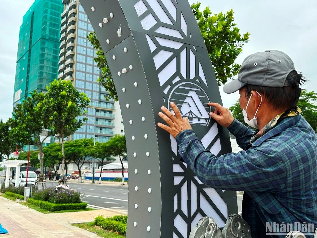 Da Nang urgently completes items to put night tourism products into exploitation photo 6