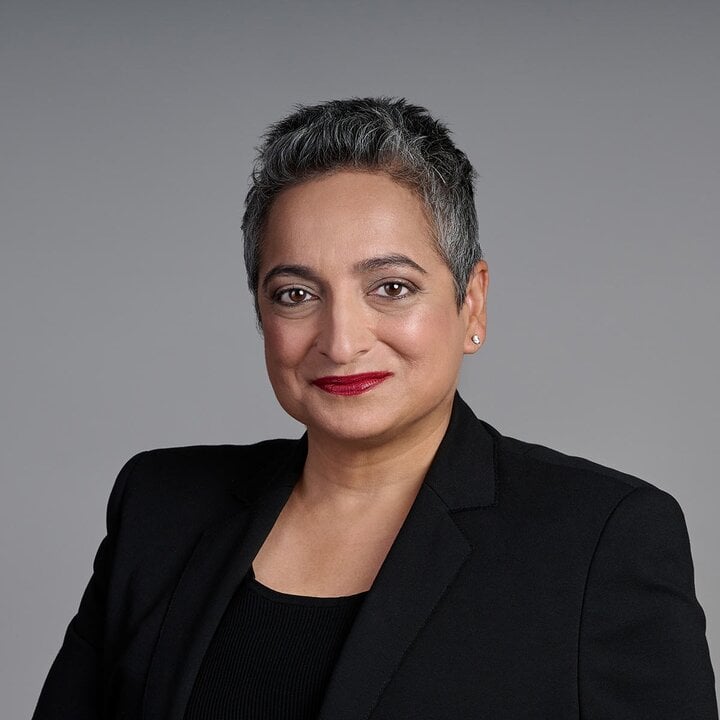 Frau Shamina Singh, Gründerin und Präsidentin des Mastercard Center for Inclusive Growth.