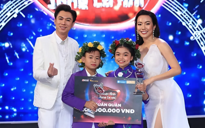 グエン・クオック・リンは「Duet Dinh Ca Nhi 2019」のチャンピオンです。