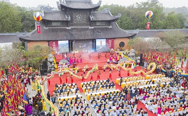 バイディン寺の賑やかな開通式