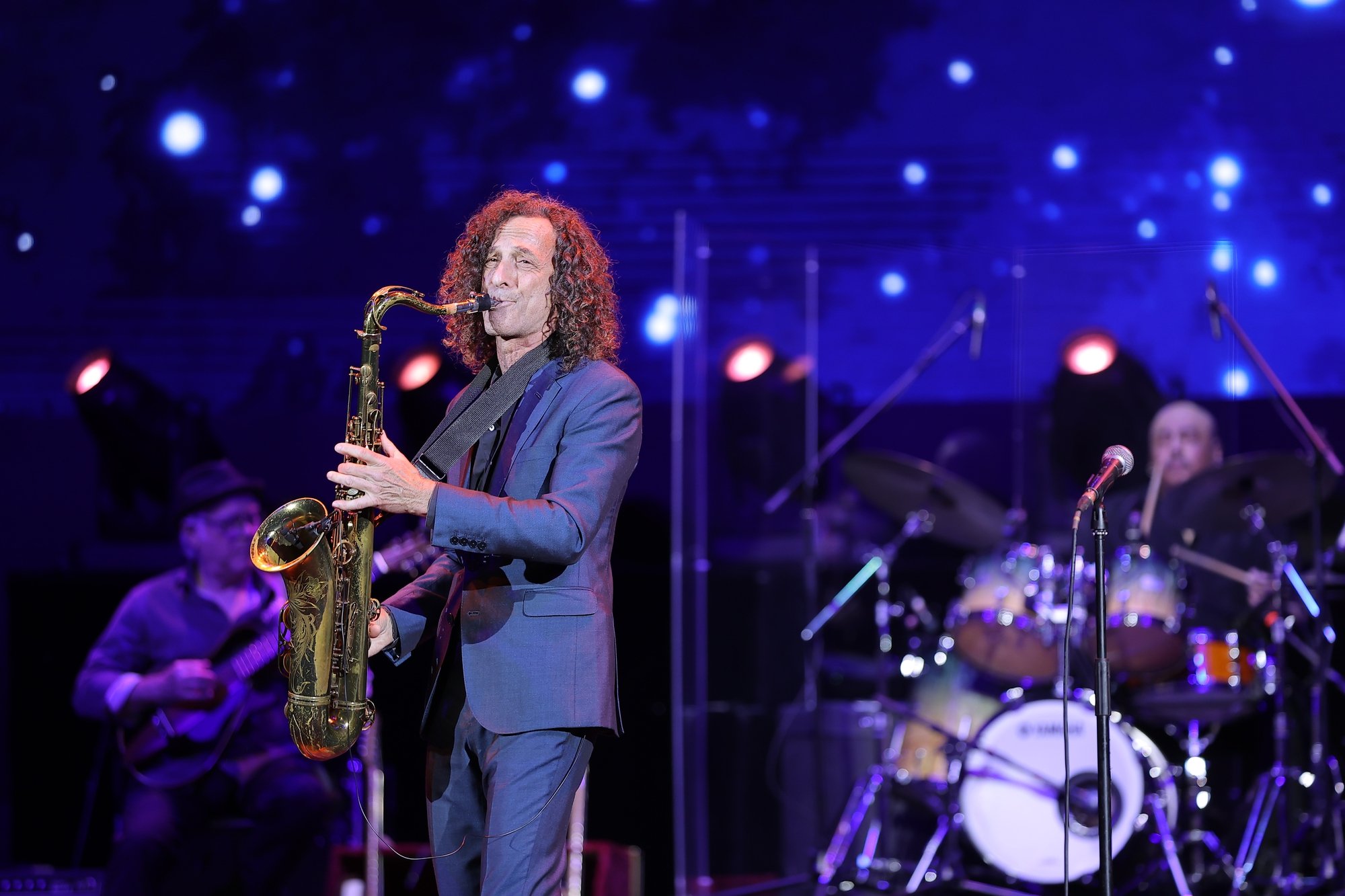 Kenny G “vã mồ hôi” khi giao lưu với khán giả bằng tiếng Việt  - Ảnh 2.