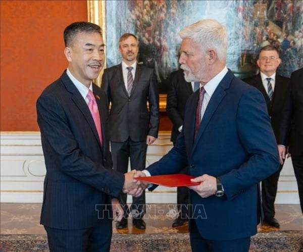 Czech President appreciates traditional friendship with Vietnam